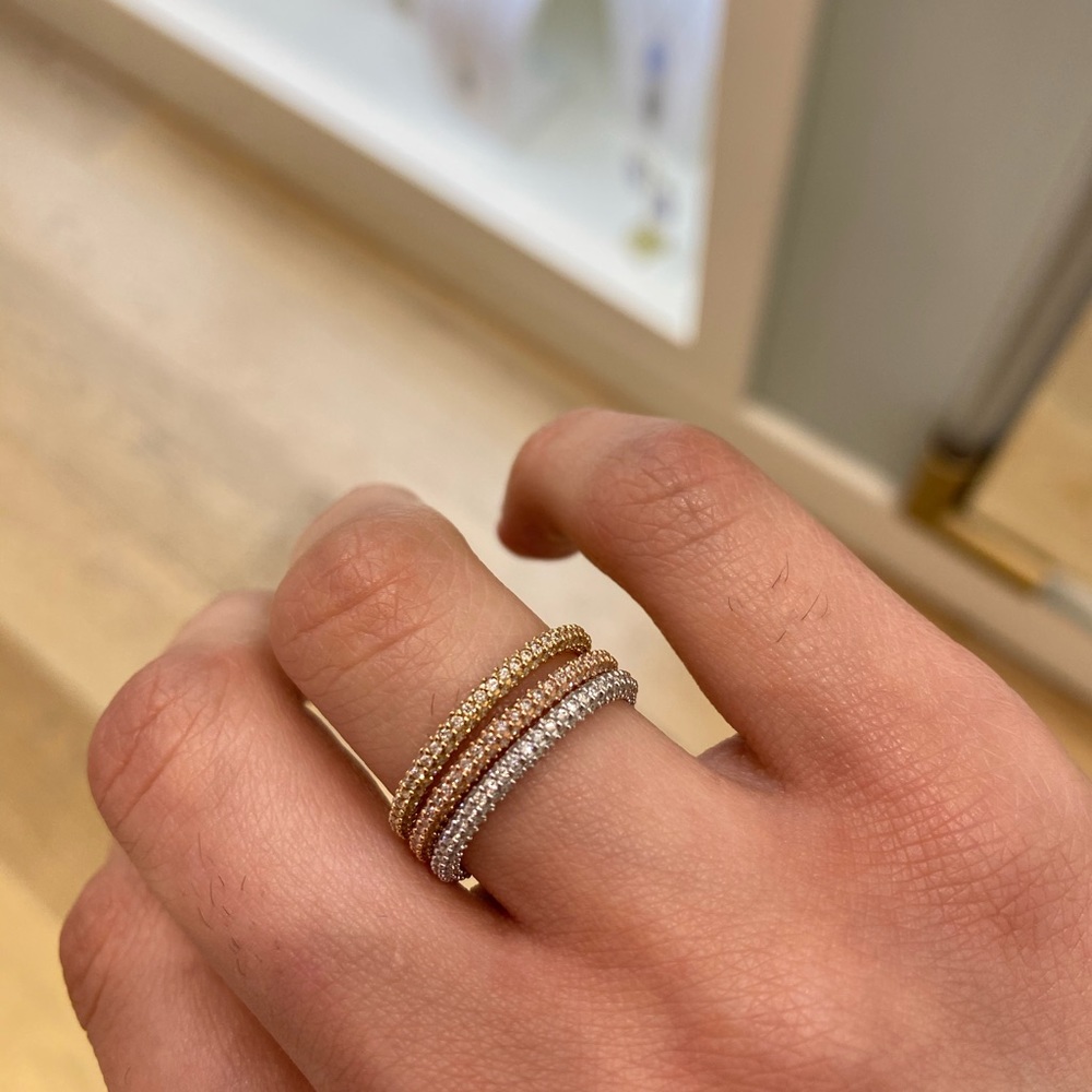 Kendra Scott Remi Ring set. White gold and yellow gold rings only